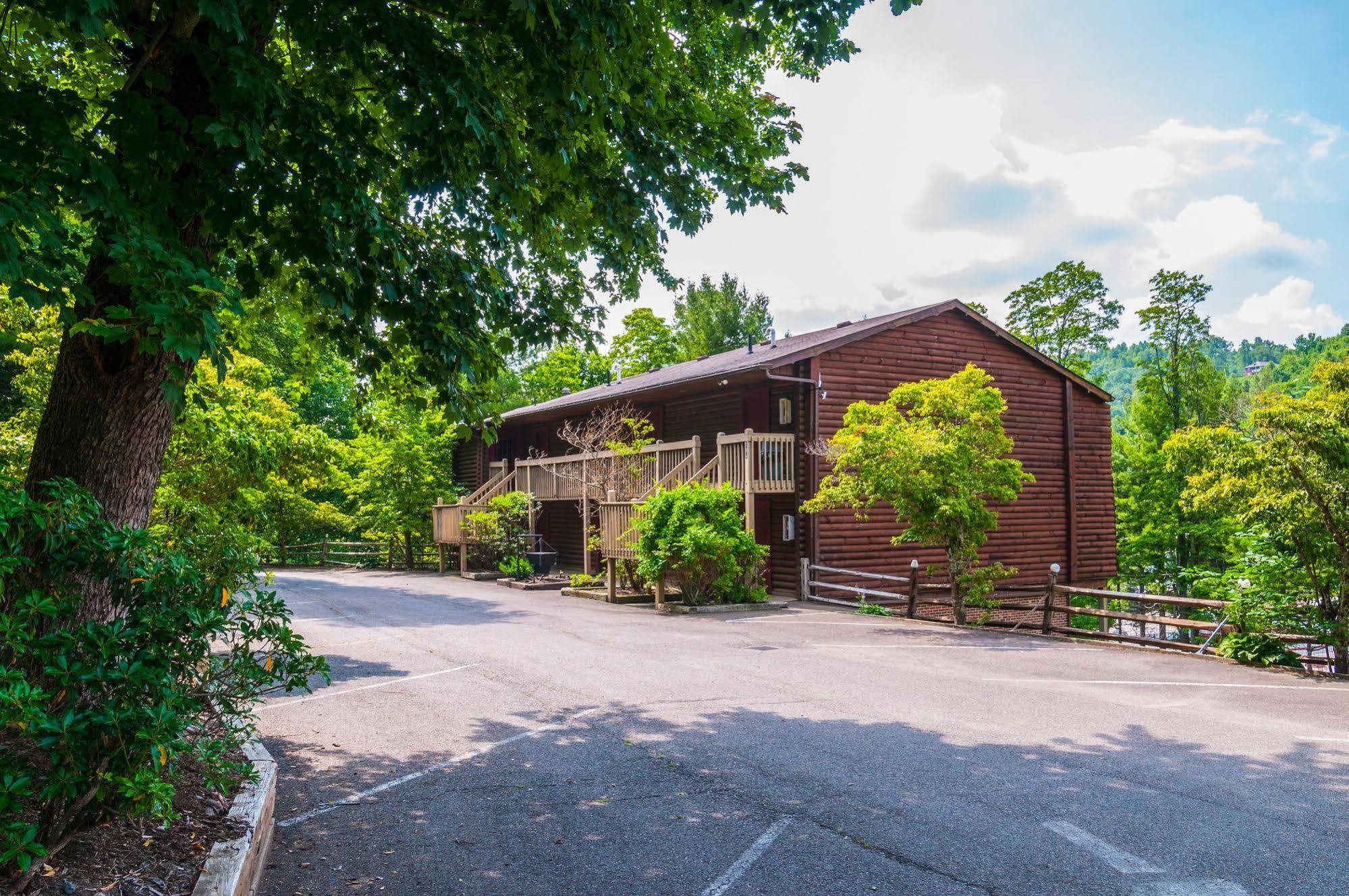 Highland Hills Motel & Cabins Boone Exterior foto